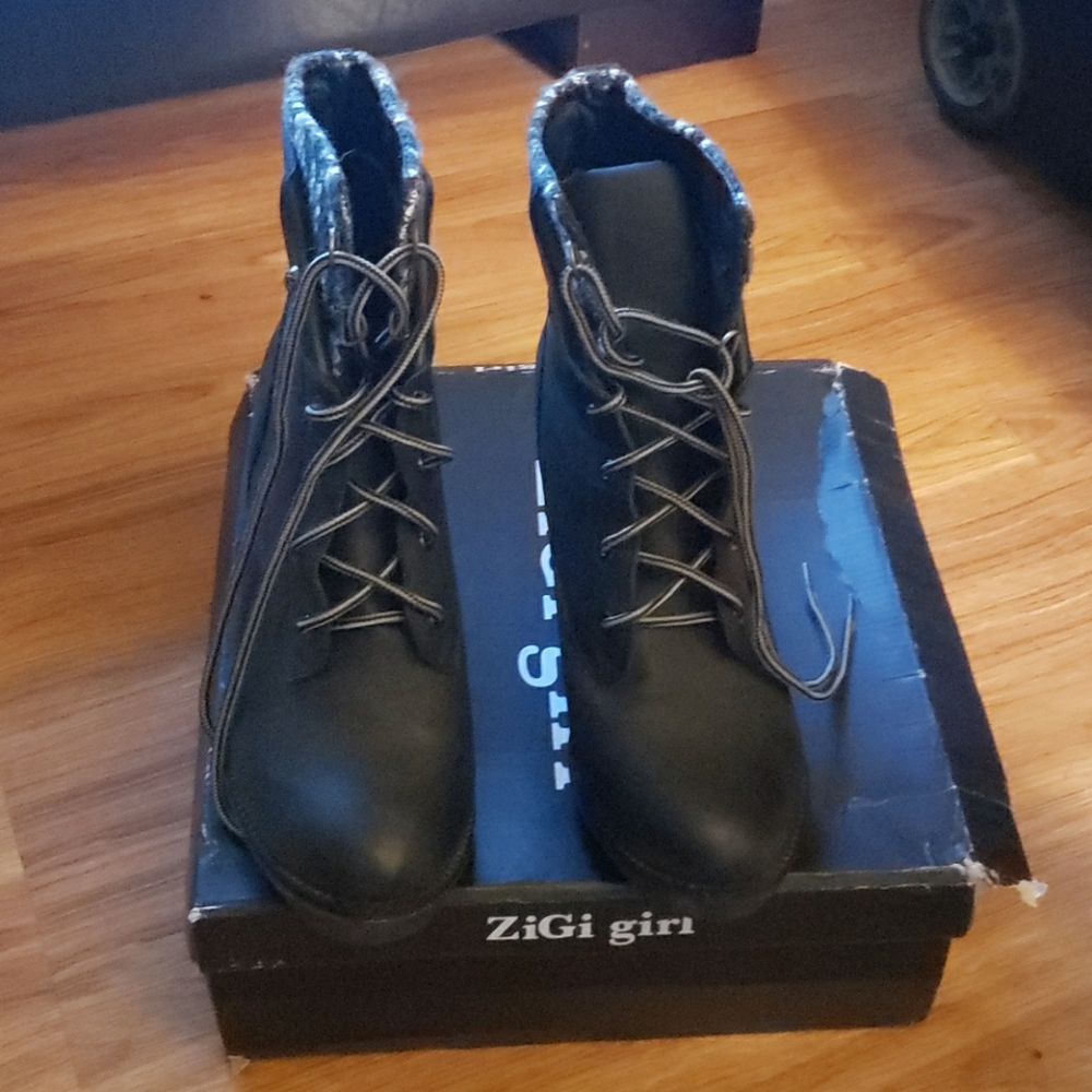Black women wedge boots